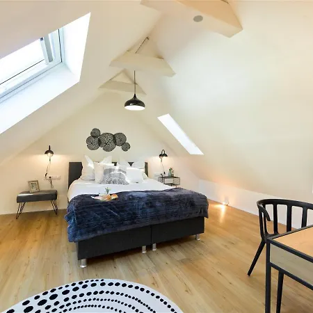 Wachtraum - Altstadt & Design An Stadthalle & Marktplatz * Reutlingen