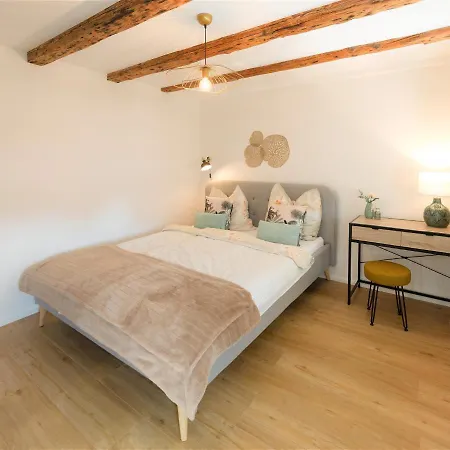 Wachtraum - Altstadt & Design An Stadthalle & Marktplatz * Reutlingen